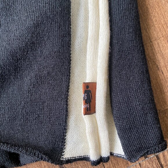 Vintage JPG's Jeans Black and White Contrast Turtleneck Sweater, Size I48 or M - Picture 8 of 11